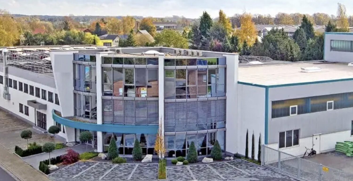 Das Bild zeigt ein B&uuml;rogeb&auml;ude.